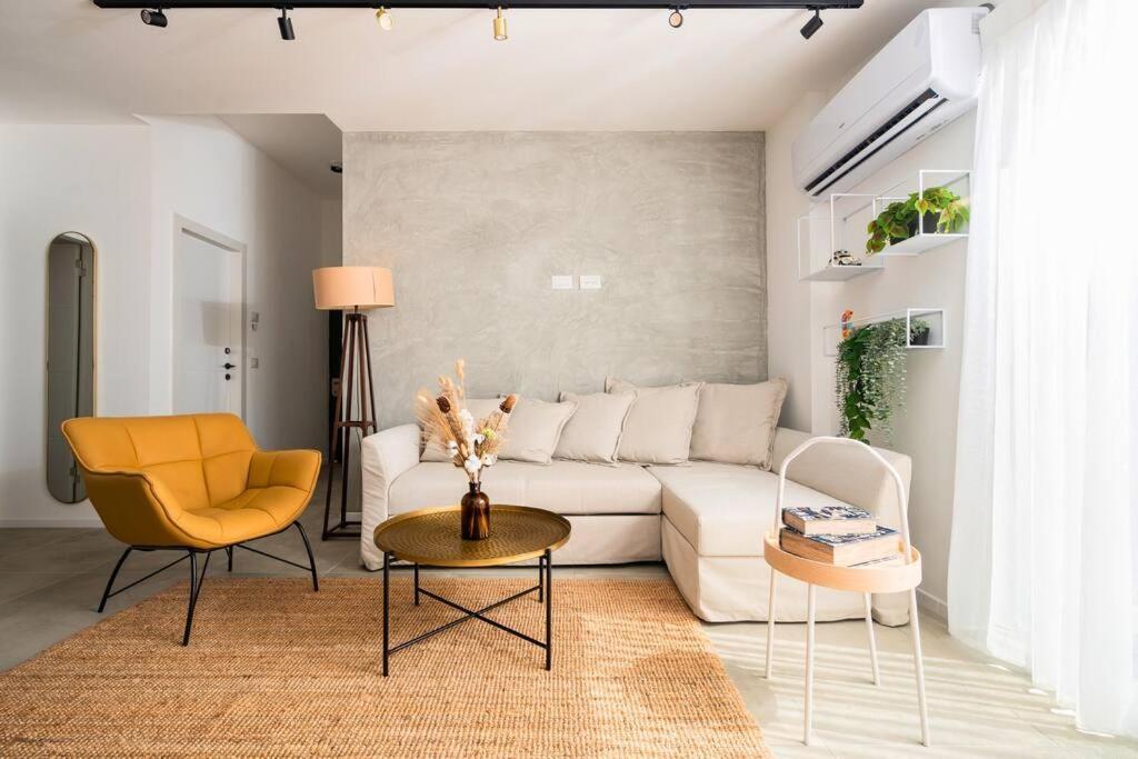 Apartment Romano Neve Tzedek Penthouse *